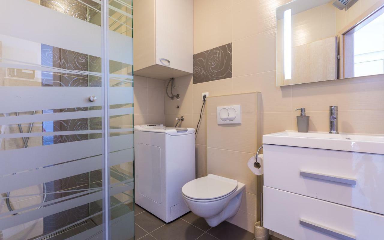 Apartment Trava Klimno Ngoại thất bức ảnh